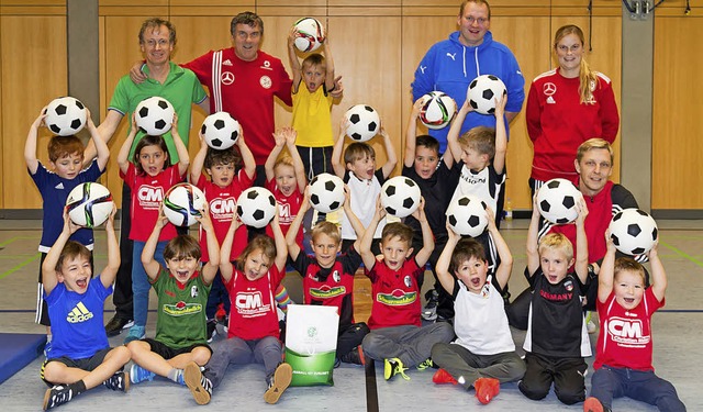 Hochmotiviert zeigten sich 16 kleine N...indgerechten Training in Grafenhausen.  | Foto: cs