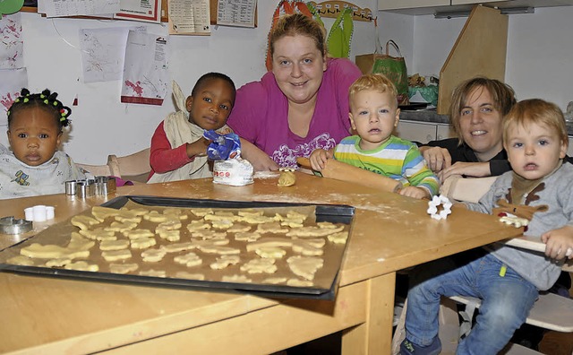 Rebecca Brohm (Dritte von links) mit  ...ge Verena Supper und Kiam (von links)   | Foto: Ounas-Krusel