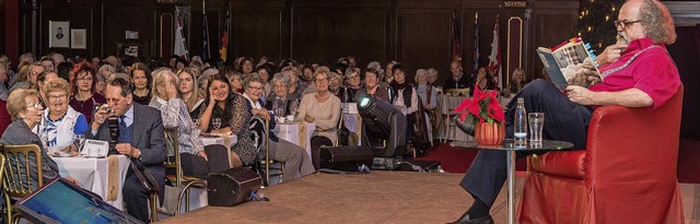 Mit Mundartgedichten begeisterte Karl-...Debacher die Gste beim Adventskaffee.  | Foto: Olaf Michel