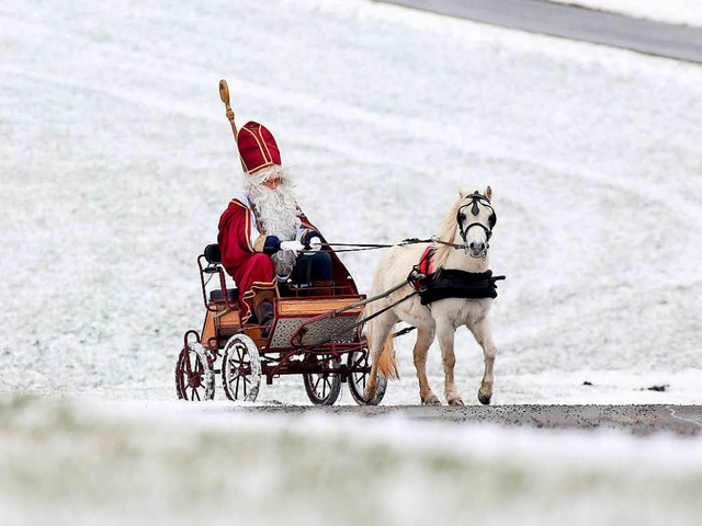 Besuchte der heilige Nikolaus einst Schluchsee? Ja, sagt die Legende.  | Foto: dpa