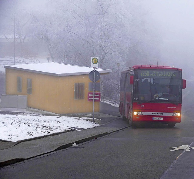 Am kommenden Montag tritt das neue Bus...hof in der Schwimmbadstrae anfahren.   | Foto: Khnemund
