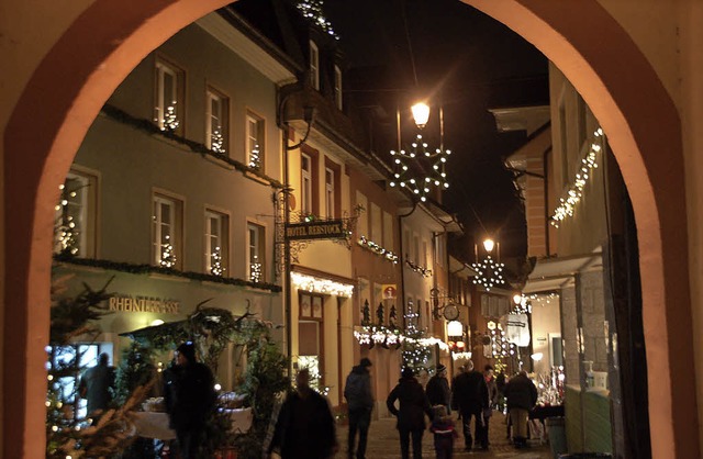 Ein ganz besonderes Flair bietet die A...dtweihnacht in den beiden Laufenburg.   | Foto: Hildegard Siebold