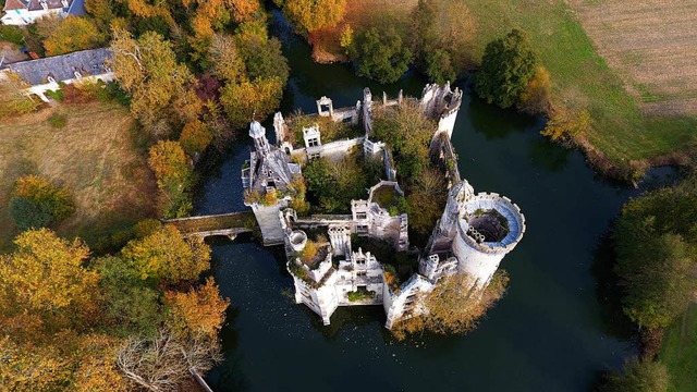 Das Schloss La Mothe-Chandeniers  | Foto: dpa