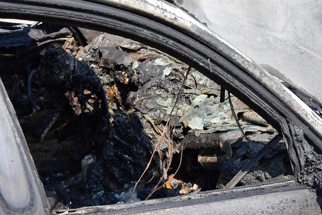 Ein Auto brannte in Lrrach aus (Symbolbild).  | Foto: Heinz Vollmar