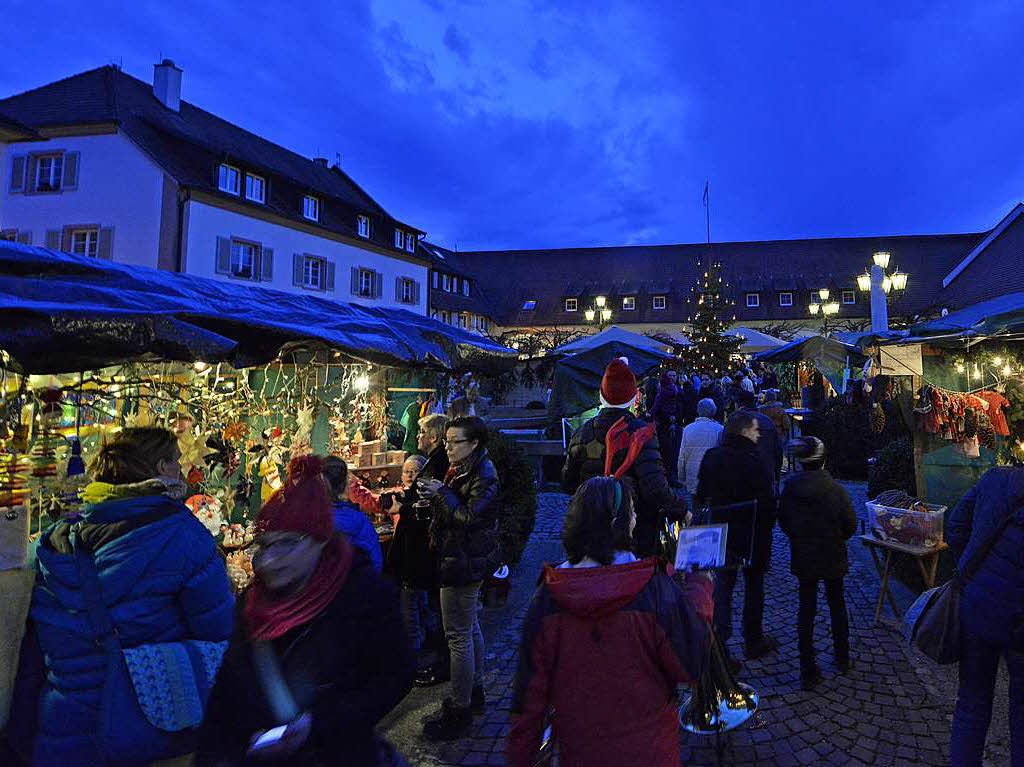 Munziger Weihnachtsmarkt im Schloss Reinach