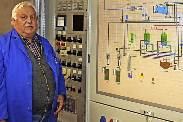 Wassermeister Hubert Maurer kümmert sich um Gottenheims Trinkwasserversorgung