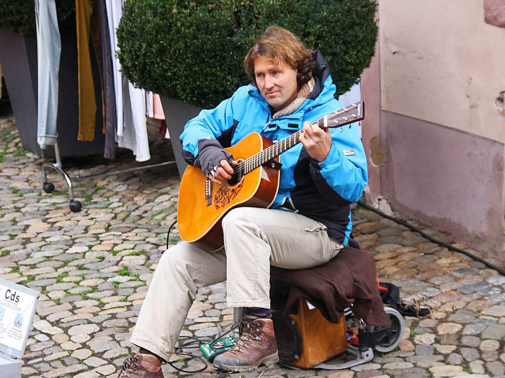 Beim 44. Altstaufener Weihnachtsmarkt gab es fr jeden etwas in der festlich geschmckten Stadt.