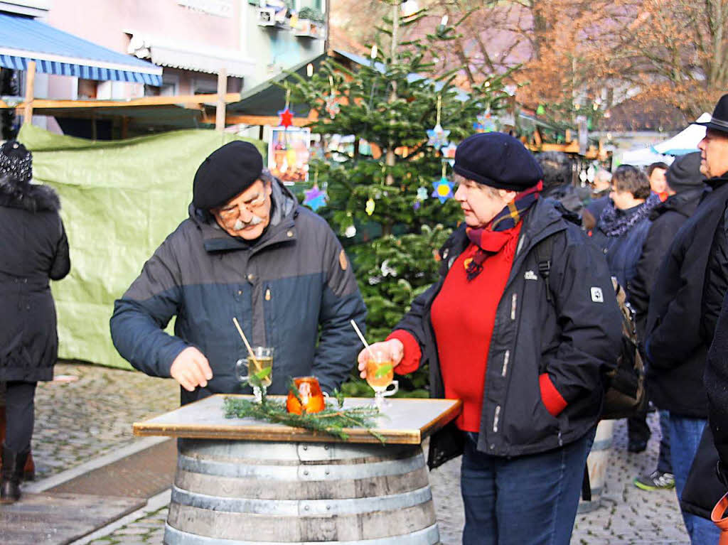 Beim 44. Altstaufener Weihnachtsmarkt gab es fr jeden etwas in der festlich geschmckten Stadt.