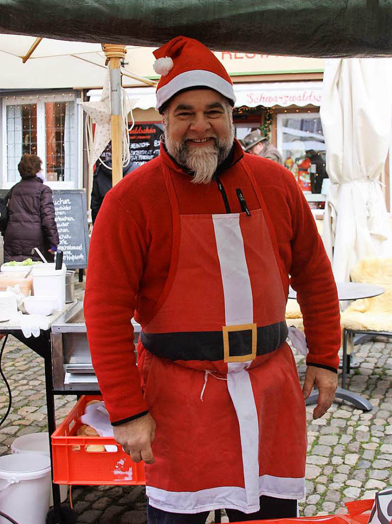 Beim 44. Altstaufener Weihnachtsmarkt gab es fr jeden etwas in der festlich geschmckten Stadt.