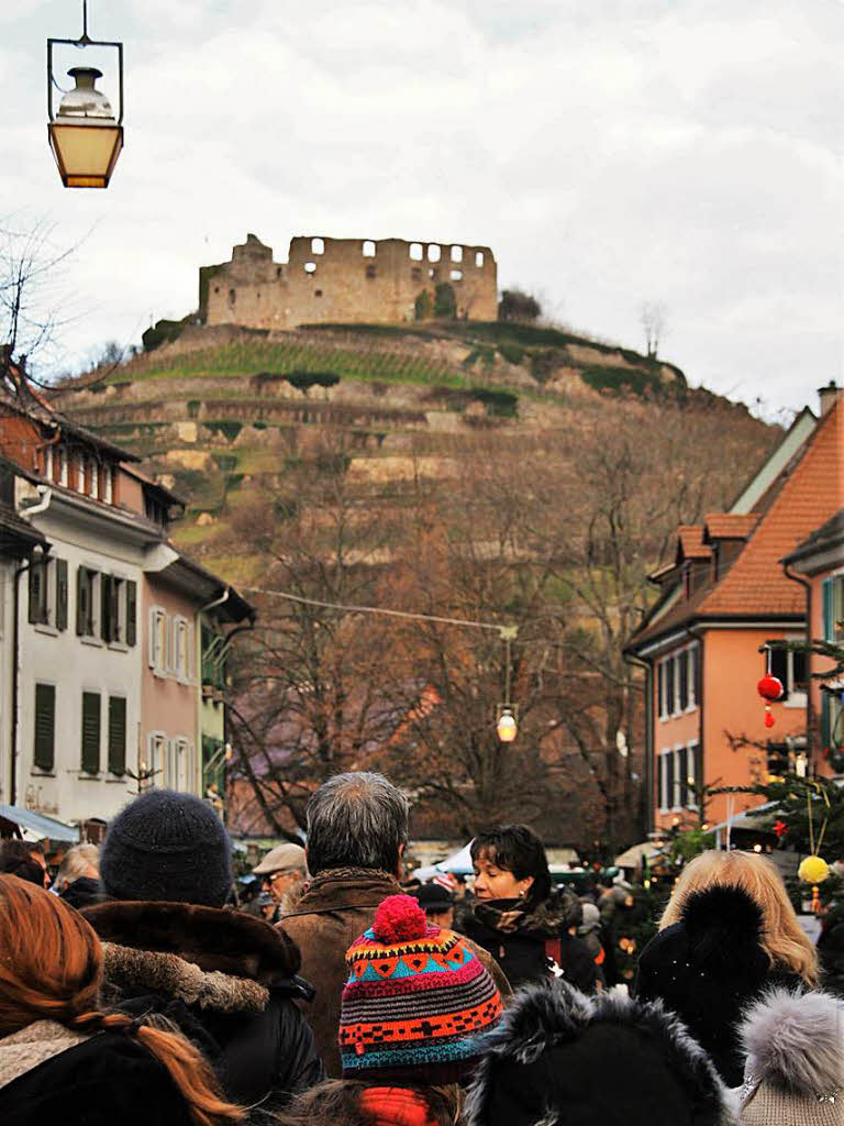 Beim 44. Altstaufener Weihnachtsmarkt gab es fr jeden etwas in der festlich geschmckten Stadt.