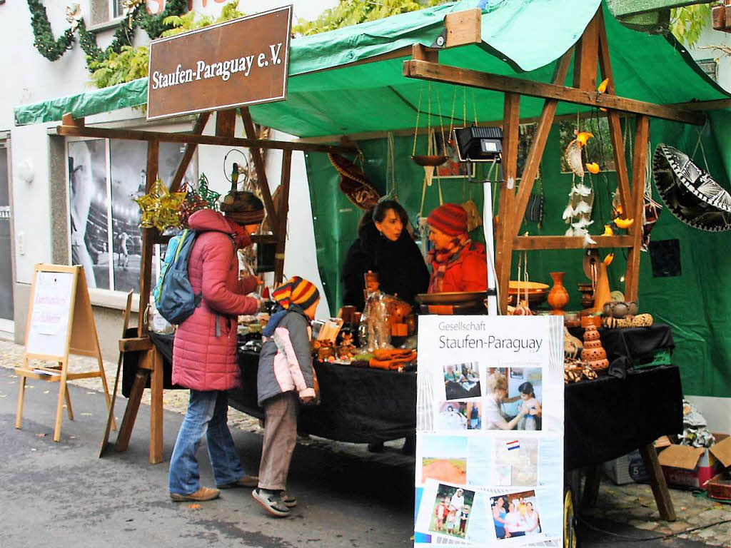 Beim 44. Altstaufener Weihnachtsmarkt gab es fr jeden etwas in der festlich geschmckten Stadt.