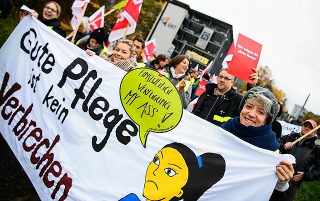 Demonstration von Pflegekrften in Tbingen im November  | Foto: dpa