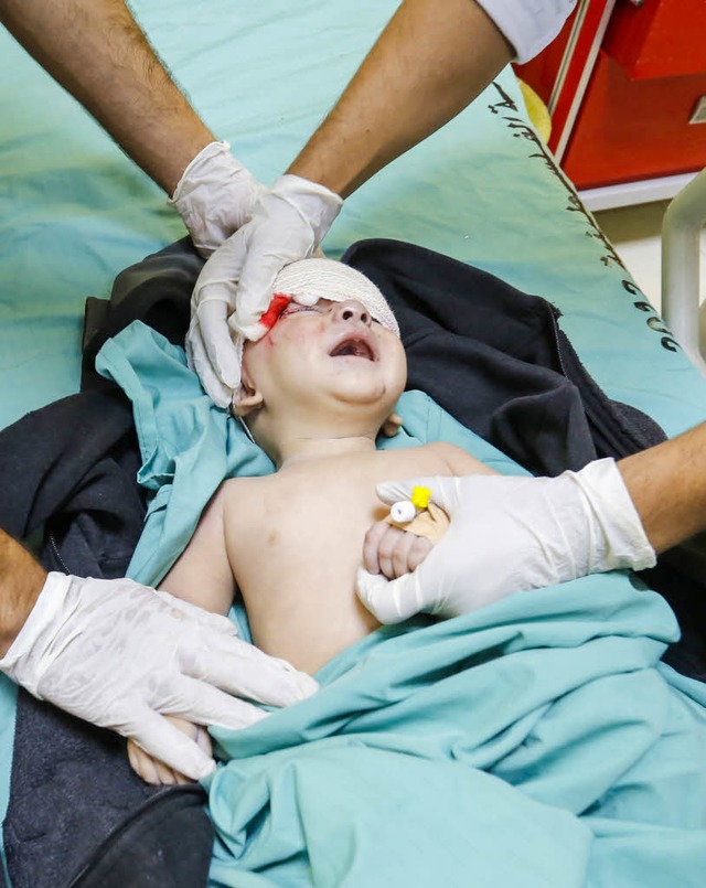 Bei einem israelischen Vergeltungsschl...ische Junge im Gazastreifen verletzt.   | Foto: DPA