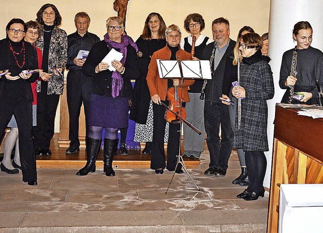 Zahlreich waren die Musiker beim Kirch...bendmusik im Advent&#8220; in Hausen.   | Foto: Georg Diehl