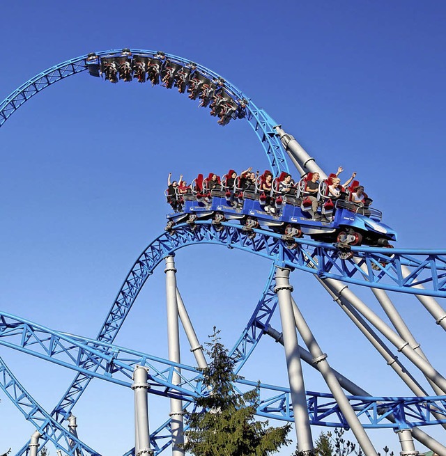 Kein Muss, aber irre aufregend &#8211; eine Fahrt in Blue Fire und Silver Star   | Foto: Europa-Park/dpa/haasinparis.com