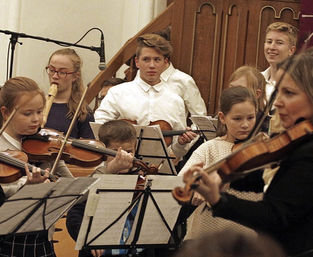 In 16 Formationen bestritten Musiksch...ihnachtskonzert in der Christuskirche.  | Foto: heidi fssel