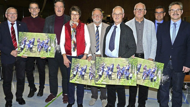 Die Verabschiedung und Ehrung von Mita... Michael Schmidt und Harald Henninger.  | Foto: Christel Hlter-Hassler