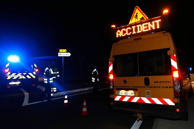 Mindestens vier Kinder sind bei dem Unfall bei Perpignan ums Leben gekommen.  | Foto: AFP