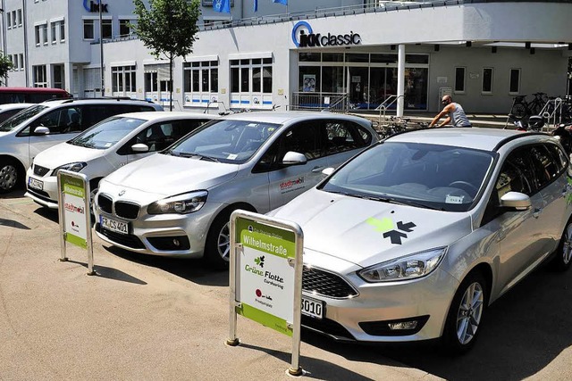 Car-Sharing-Fahrzeuge zweier Anbieter ...ffentlichen Straenraum eingerichtet.  | Foto: Thomas Kunz