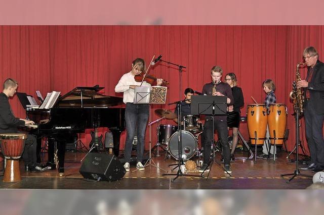 Musikunterricht für fast 1000 Schüler