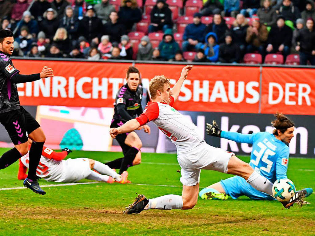 Der Ausgleich der Freiburger: Christian Gnter erzielt seinen zweiten Bundesligatreffer.