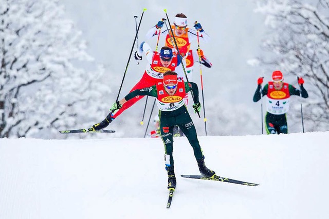 Fabian Riele leistet Fhrungsarbeit &...ier beim Skilanglaufrennen am Samstag.  | Foto: dpa