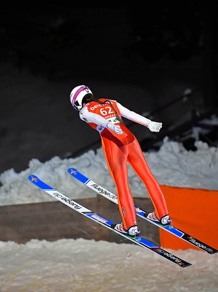 Mit viel Mut, groen Sprngen und viel Spa: Beim Weltcup der Skispringerinnen in Hinterzarten waren vor allem sportliche, spannende, aber auch bange und spaige Momente geboten.