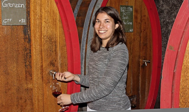 Weinwirtschaftsstudentin Lena Aichinge...n Eichstetten  grndlich kennenlernte.  | Foto: Mario Schneberg