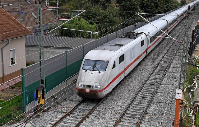 Der Ausbau der Rheintalbahn wirft stets neue Fragen auf.   | Foto: dpa