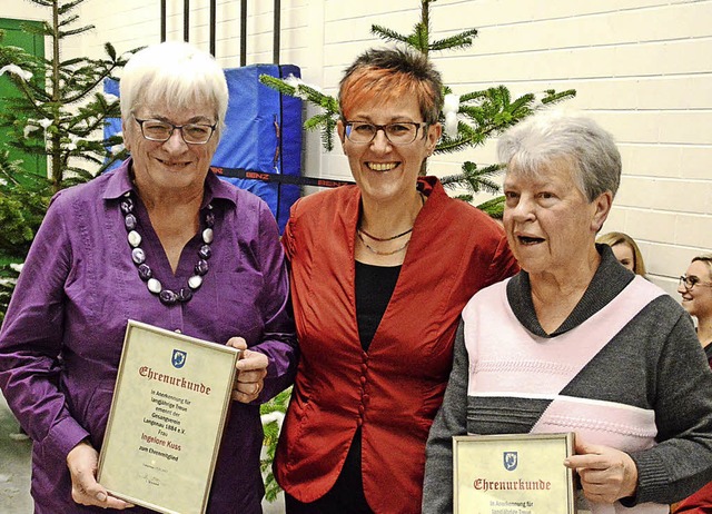 Ingelore Kuss (links) und Hannelore M...a Spettl zu Ehrenmitgliedern ernannt.   | Foto: Edgar Steinfelder