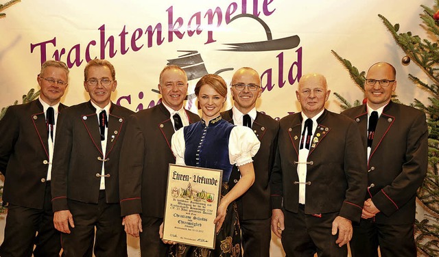 Christiane Schultis mit weiteren verdi...Wehrle und Hubert Wehrle (von links).   | Foto: Horst Dauenhauer