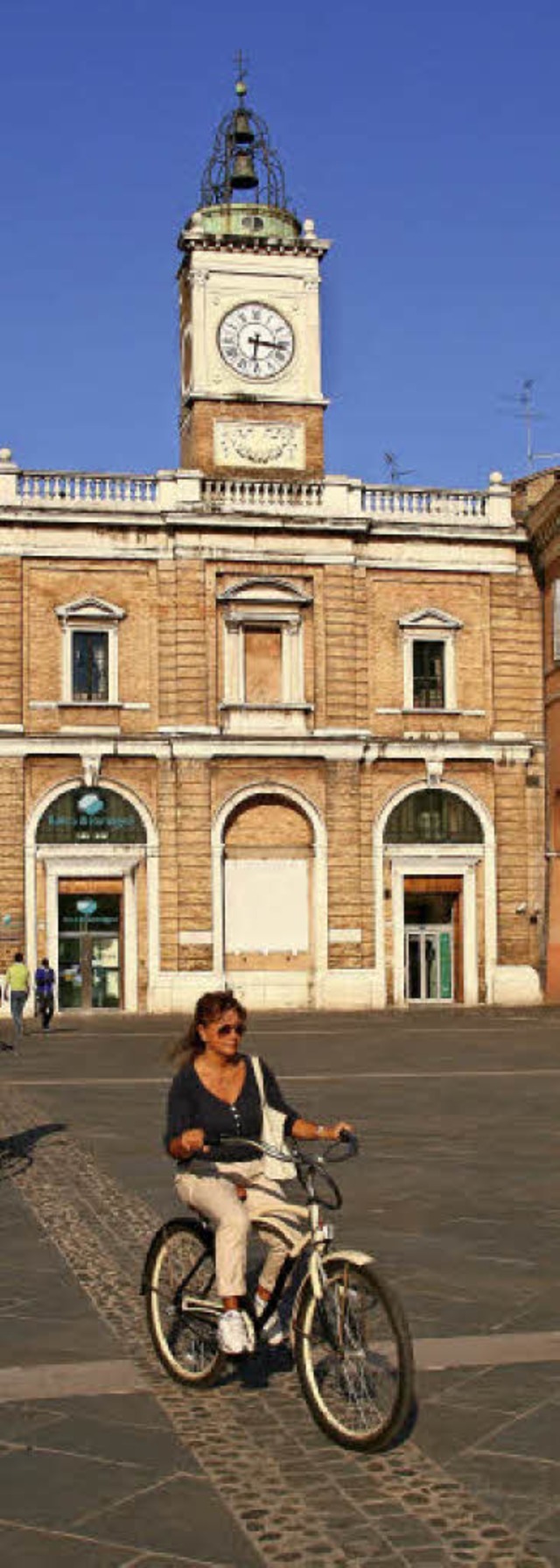 Aufgehbscht: die Piazza Popolo in Ravenna   | Foto: Brnjes