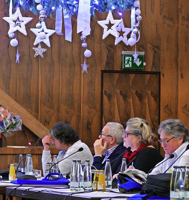 Weihnachtsstimmung kam in der Gemeinde...ringung trotz des Schmucks nicht auf.   | Foto: Ralf H. Dorweiler