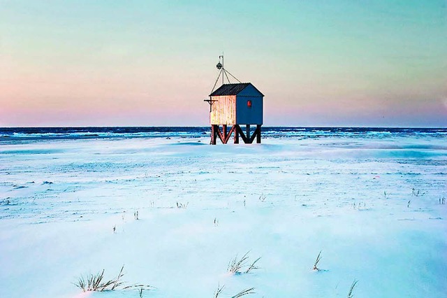 Wie gemalt: Im Winter hat der Strand von Vlieland einen besonderen Reiz.   | Foto: dpa
