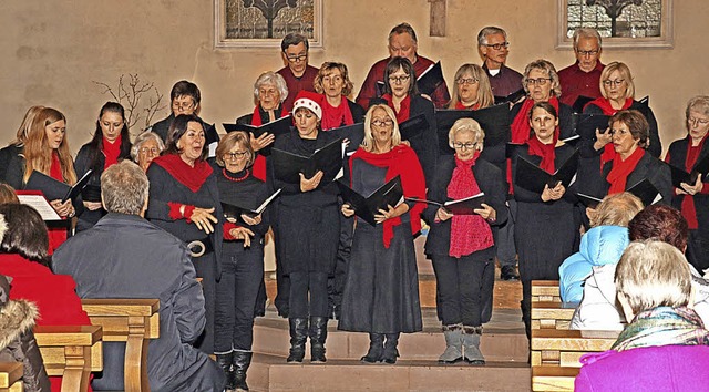 Cantate Domino und der Gospelchor Wut...n Liedern fr weihnachtliche Stimmung.  | Foto: Dorothe Kuhlmann