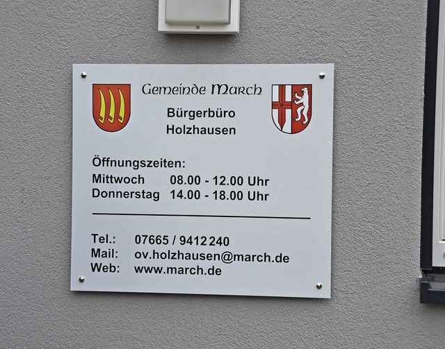Nur auf dem Schild hat das Brgerbro ...meinderatsmehrheit 2018 wieder ndern.  | Foto: Manfred Frietsch