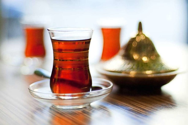 Trkisch der Tee, trkisch eine der Eh...och  tckisch ist das Zusammenleben.    | Foto: photohaydar (stock.adobe)