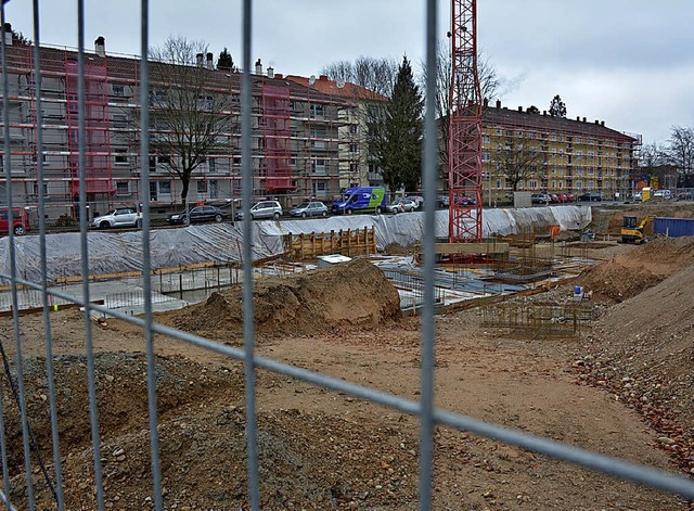 Mitten in der Stadt, bei der Johanneskirche, entsteht ein neues Quartier.   | Foto: Lauber