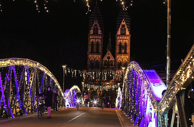 berraschung: Marketing-Aktion auf der Wiwil-Brcke  | Foto: Badenova