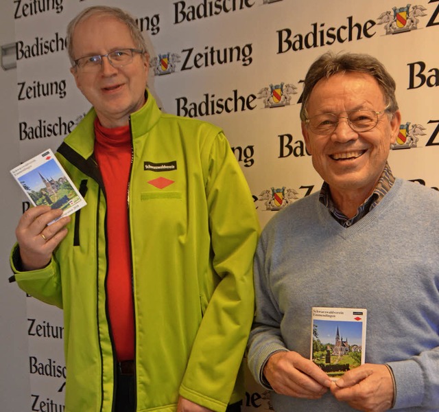 Konrad Fisch (links) und Wieland H. Valasek prsentieren das Jahresprogramm.   | Foto: Walser
