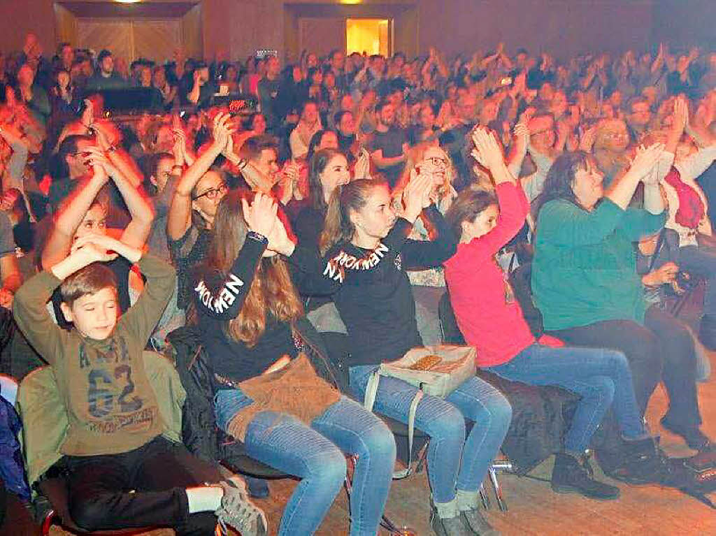 Die Band Sameday Records begeisterte am Mittwochabend im ausverkauften Bad Sckinger Kursaal die Besucher.