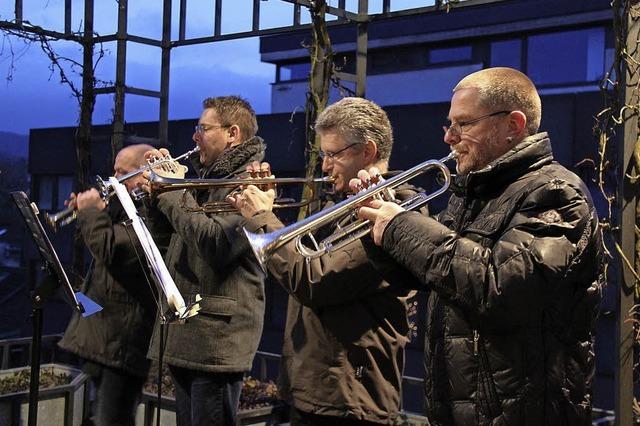 Festliche Turmmusik bei der Sparkassse Lrrach