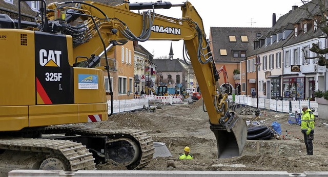 Endlich: Die Neugestaltung der Breisac...nnenstadt hat in diesem Jahr begonnen.  | Foto: Agnes Pohrt