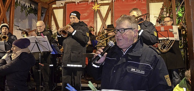 Weit mehr als 100-mal haben die Polize...den vergangenen 28 Jahren musiziert.    | Foto: Hubert Rderer