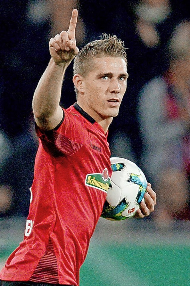 SC-Star Nils Petersen  | Foto: dpa