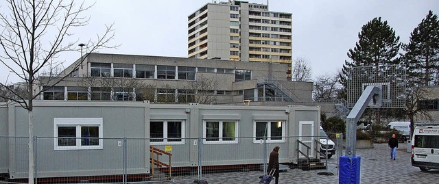 Diese Container knnen Schler und Leh...haftsschule als Klassenzimmer nutzen.   | Foto: Herbert Frey