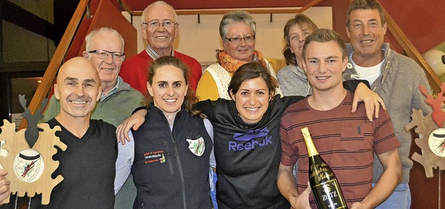 Verdiente Mitglieder des Skiclubs: (vo...er, Petra Dalpiatz und Roland Mller.   | Foto: Paul Berger