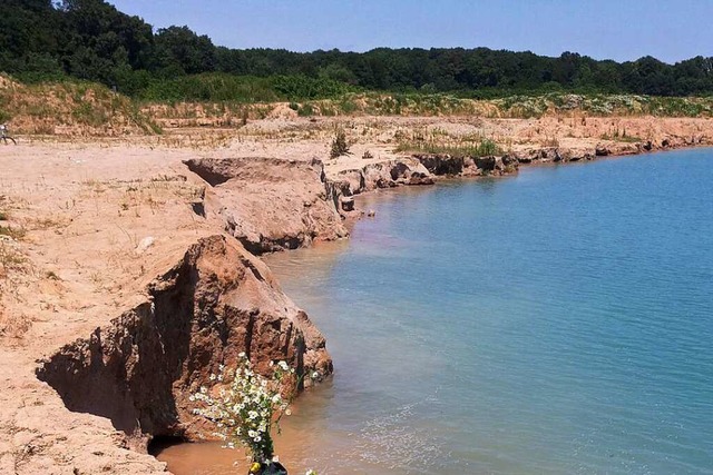 Im Juni 2014 starb der 13-Jhrige beim...r des Sees, als die Uferkante abbrach.  | Foto: hsl