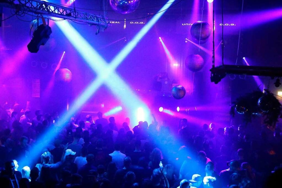 Technofans kamen bei &#8222;Big Bang&#...en Weihnachtsfeiertag auf ihre Kosten.  | Foto: Emma Nentwig