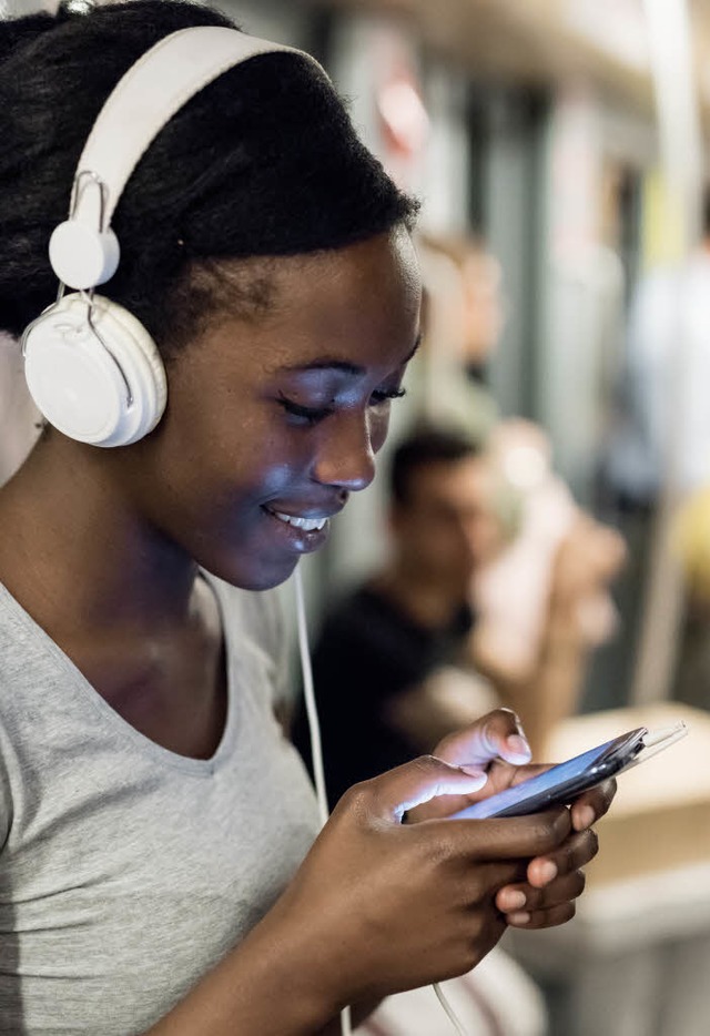 Bietet auch Musik fr das Smartphone: der schwedische Onlinedienst Spotify  | Foto: Marongiu (Stock.Adobe)